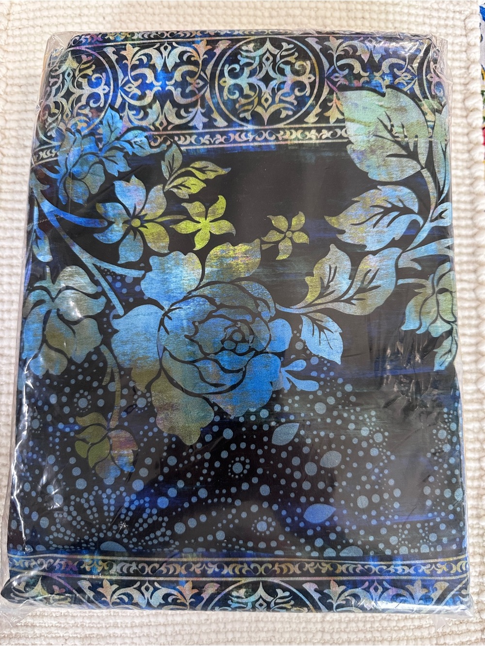“Abundance”Halcyon II Quilt Kit - Blue - Picture 3 of 3